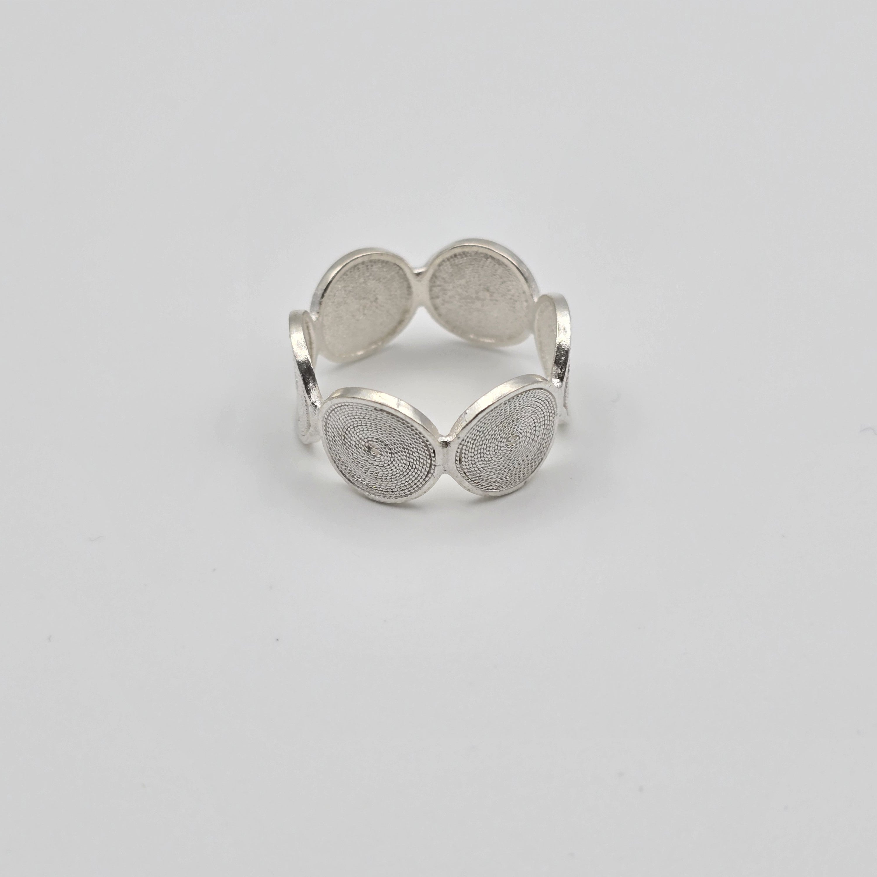 Circles Ring