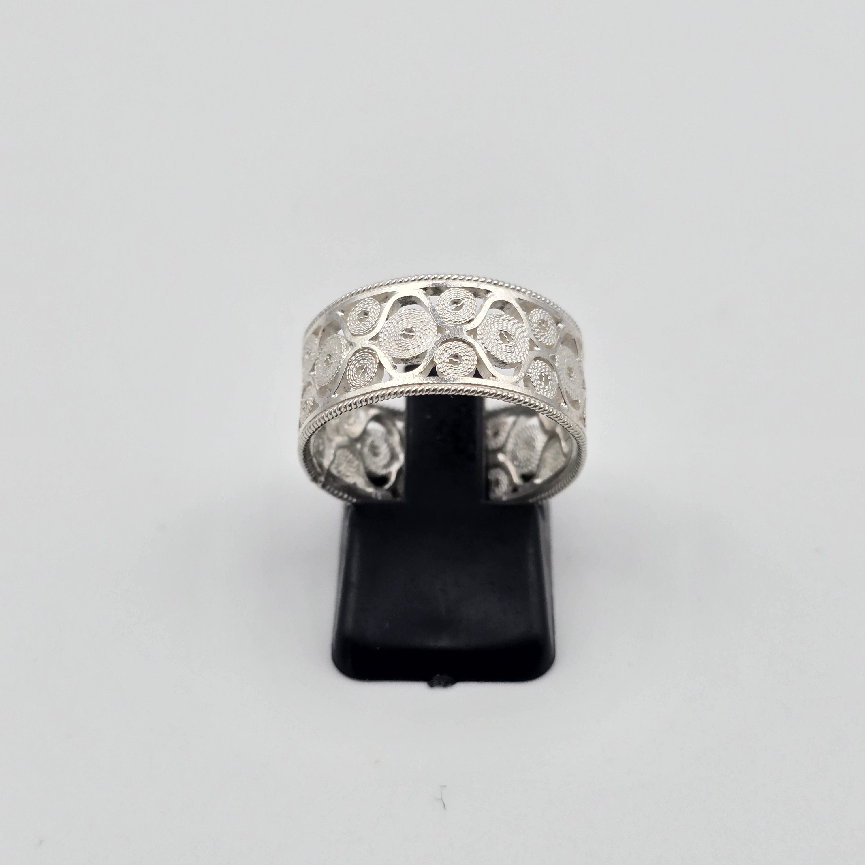 Zigzag Ring